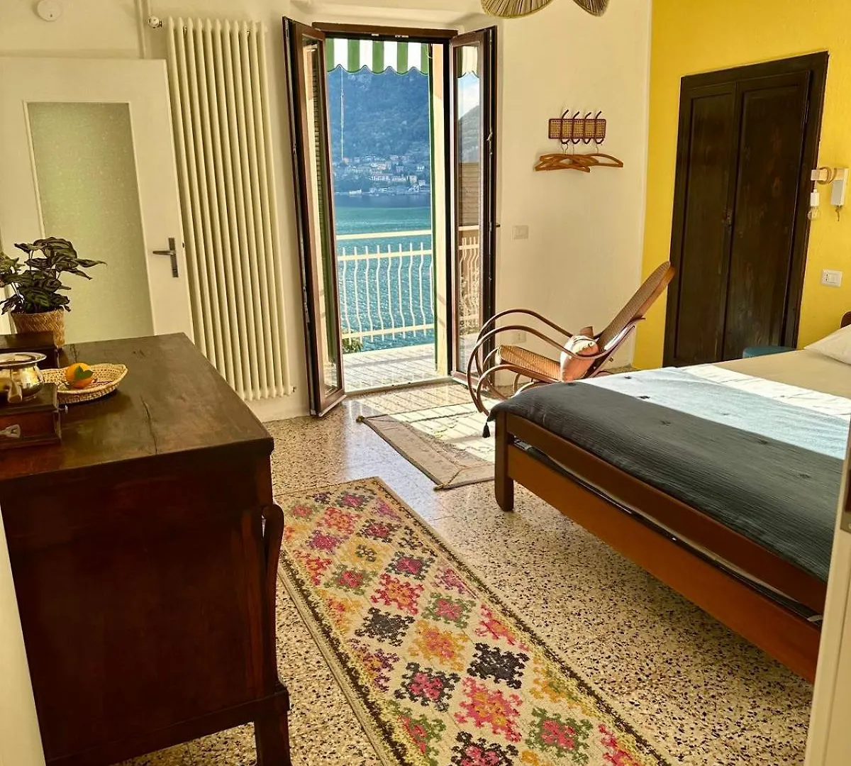 Apartment Daisy One Bedroom Lake View, Private Terrace & Garden Pognana Lario Italien
